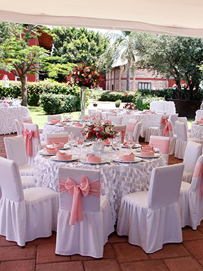 Pink Table in Emilia Events